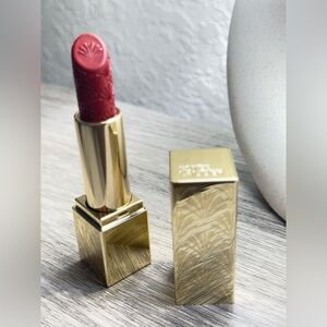 ❤️Valentine Red Velvet❤️ Estée Lauder limited edition lipstick